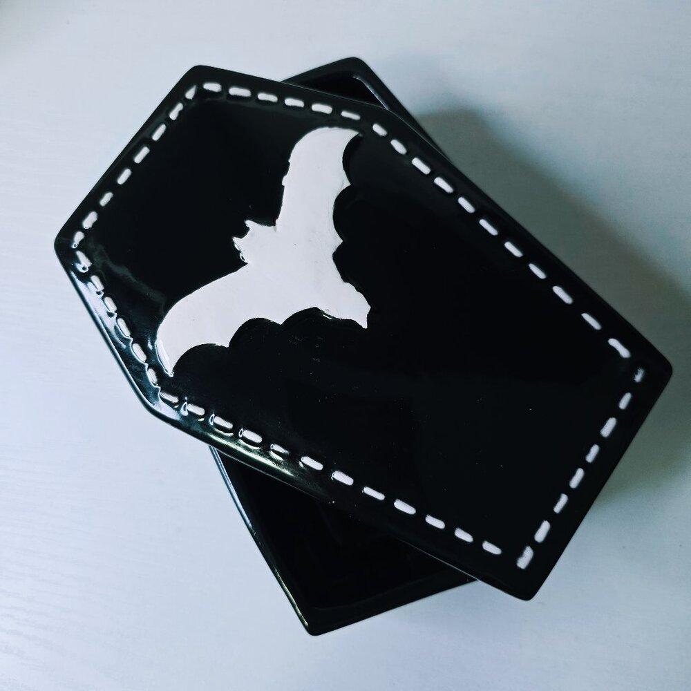 Whimsical Cupboard Coffin Dish - Picture 3 of 5